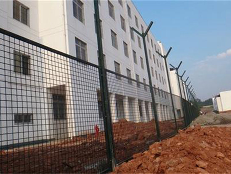 监狱围墙改造设施隔离网 监狱围墙改造设施隔离网